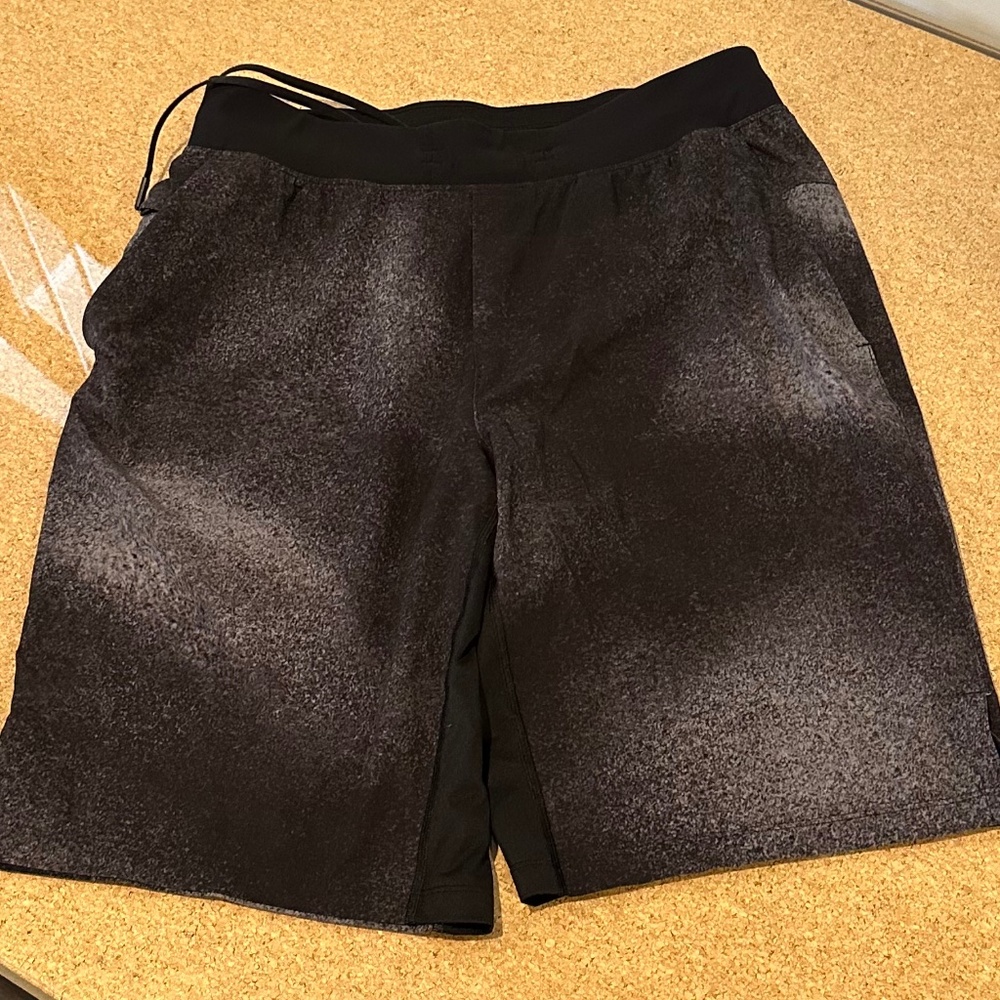 T.H.E. Linerless Short 9", Men's Sz L